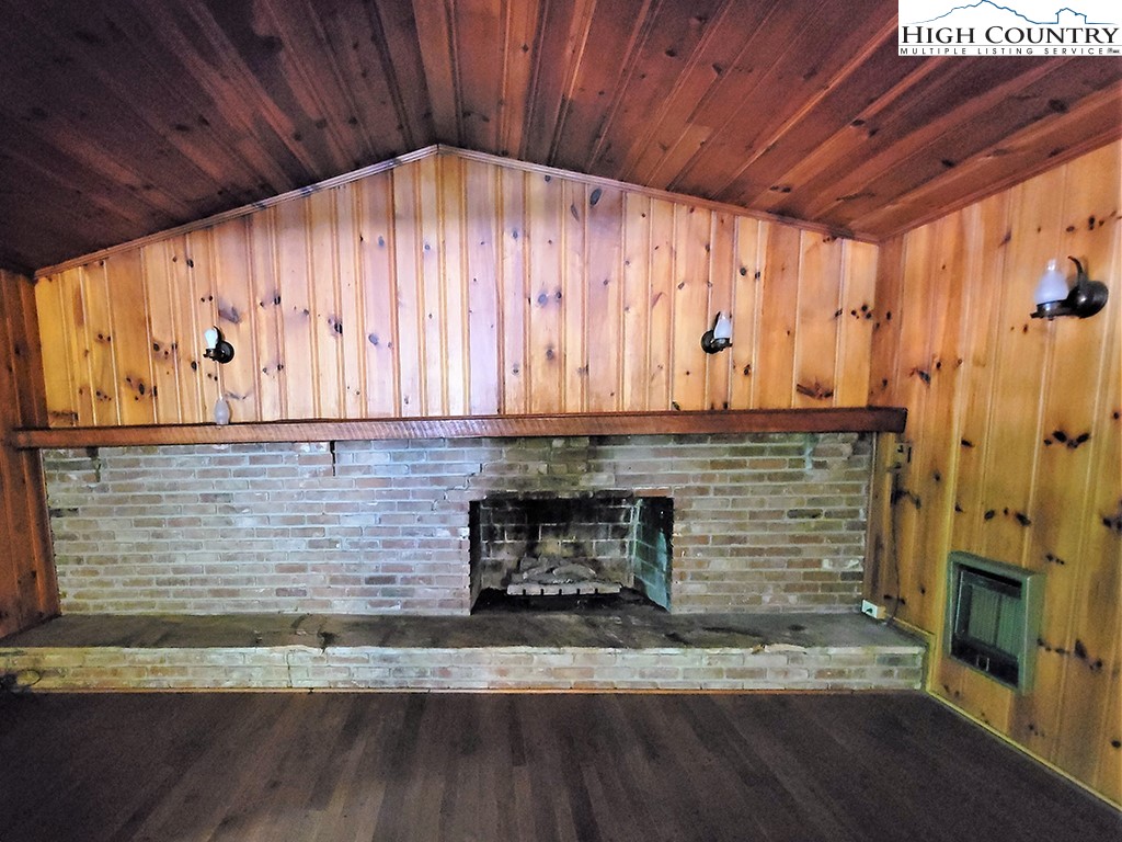 175 Hummingbird Hill Boone, NC 28607 - Photo 11 of 29 Gallery Image 11