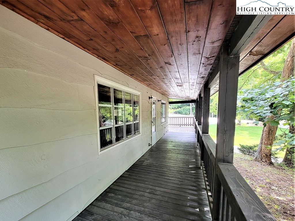 175 Hummingbird Hill Boone, NC 28607 - Photo 5 of 29 Gallery Image 5