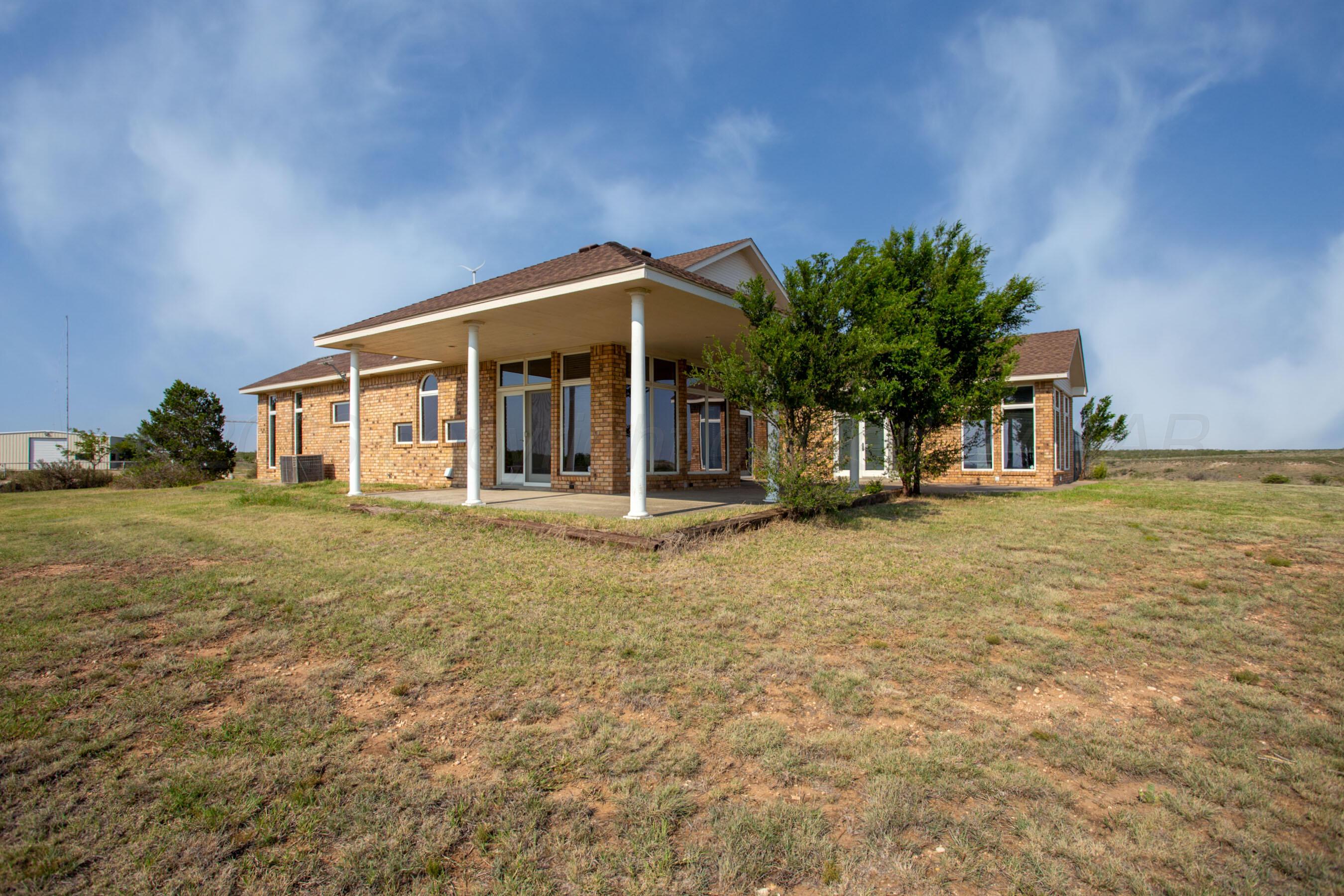 70 Stonebridge Gate Road Amarillo, TX 79124 - Photo 38 of 52 Covered patio