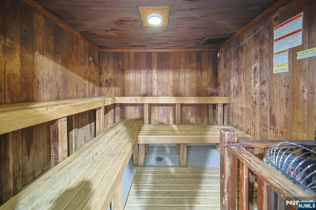 $4,850 | 200 Old Palisade Road, Unit 19B, Fort Lee, NJ 07024