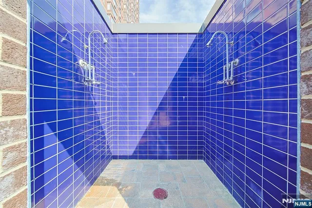 $4,850 | 200 Old Palisade Road, Unit 19B, Fort Lee, NJ 07024