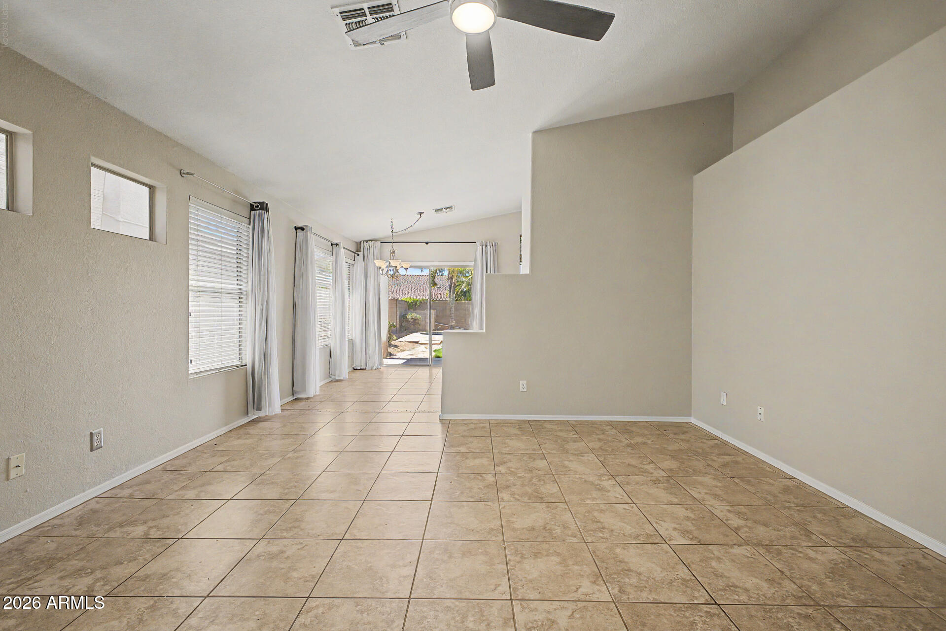 4319 East Tether Trail Phoenix, AZ 85050 - Photo 14 of 41