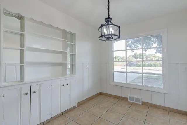 $172,000 | 2411 33rd Street, Lubbock, TX 79411