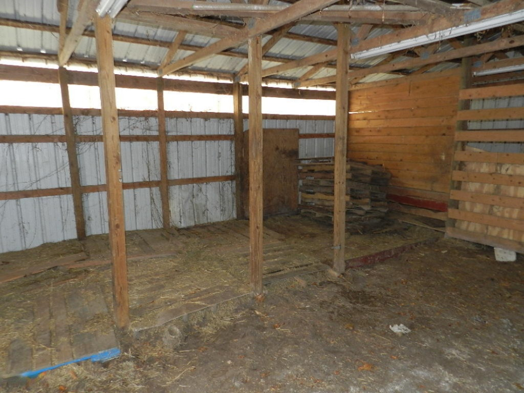 6300 Van Road Coloma, MI 49038 - Photo 7 of 48 DSCN0065