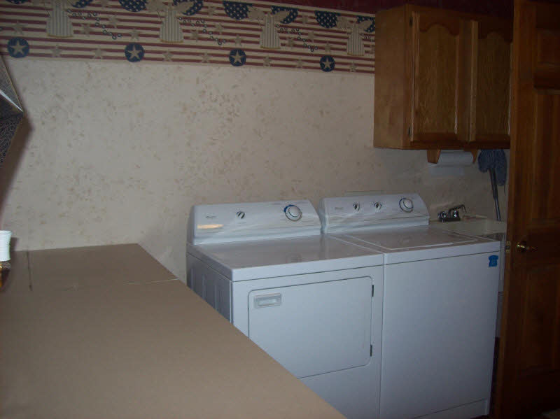 3705 Hackett Road Saginaw, MI 48603 - Photo 9 of 20 20367956-8.JPG