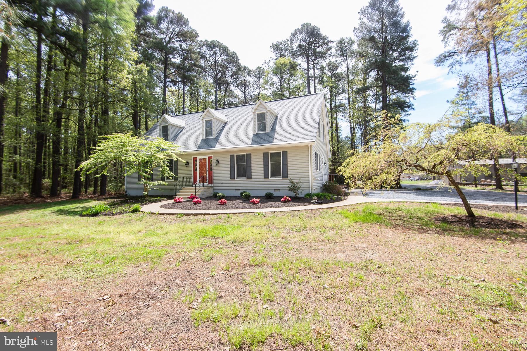 Peaceful country living on Ross Neck