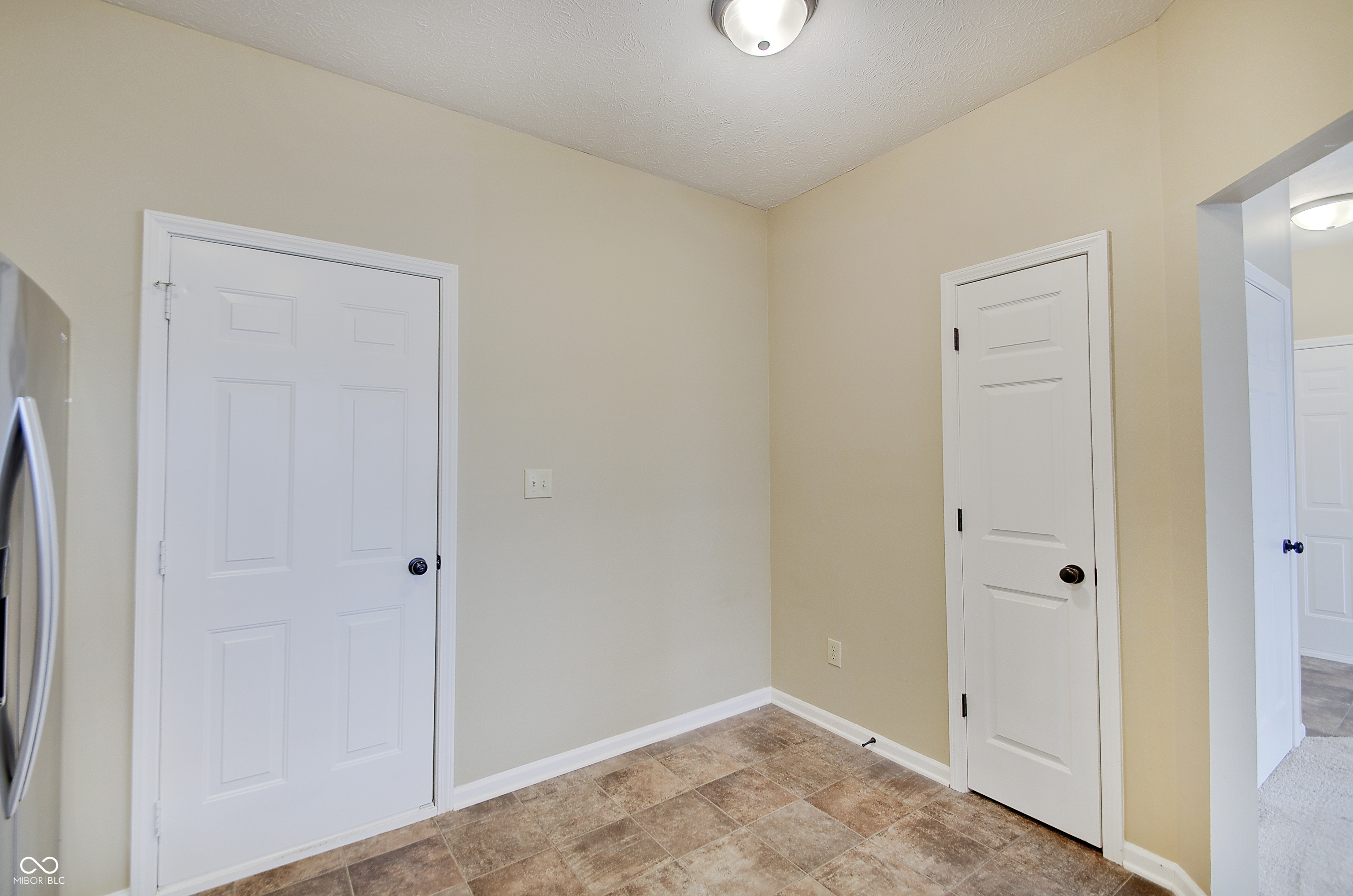 7118 Gavin Drive Indianapolis, IN 46217 - Photo 8 of 18