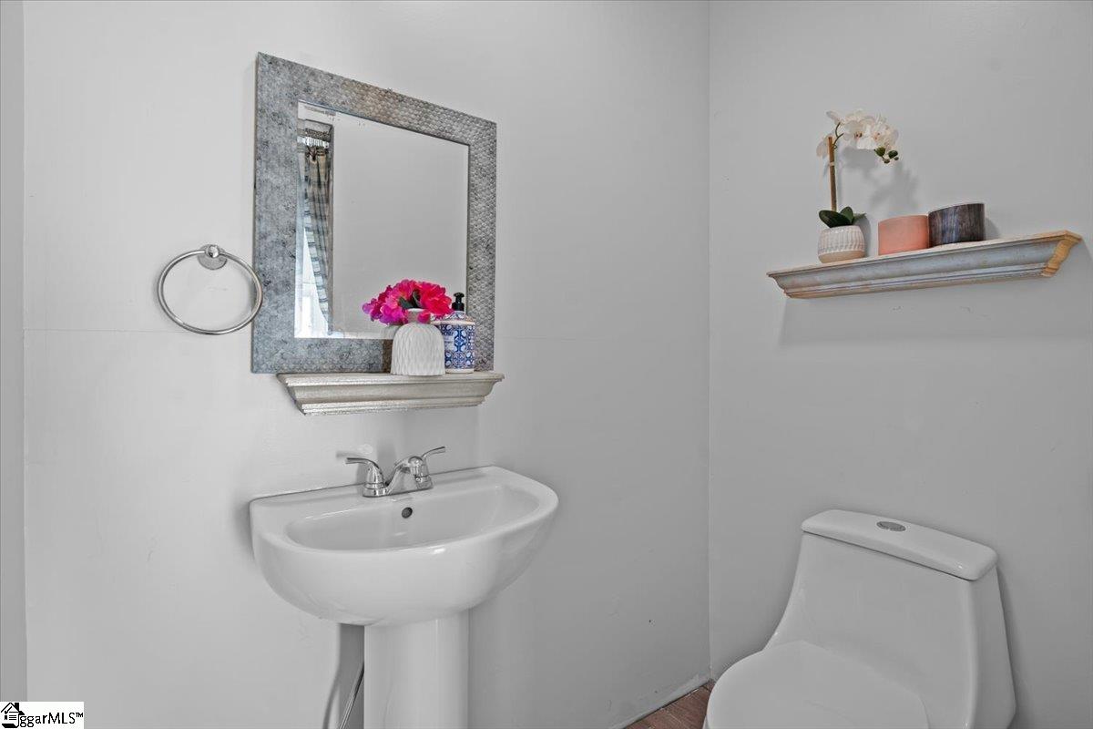 4 Rhonda Court Greenville, SC 29617 - Photo 16 of 35