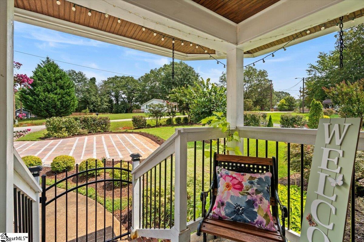 4 Rhonda Court Greenville, SC 29617 - Photo 3 of 35