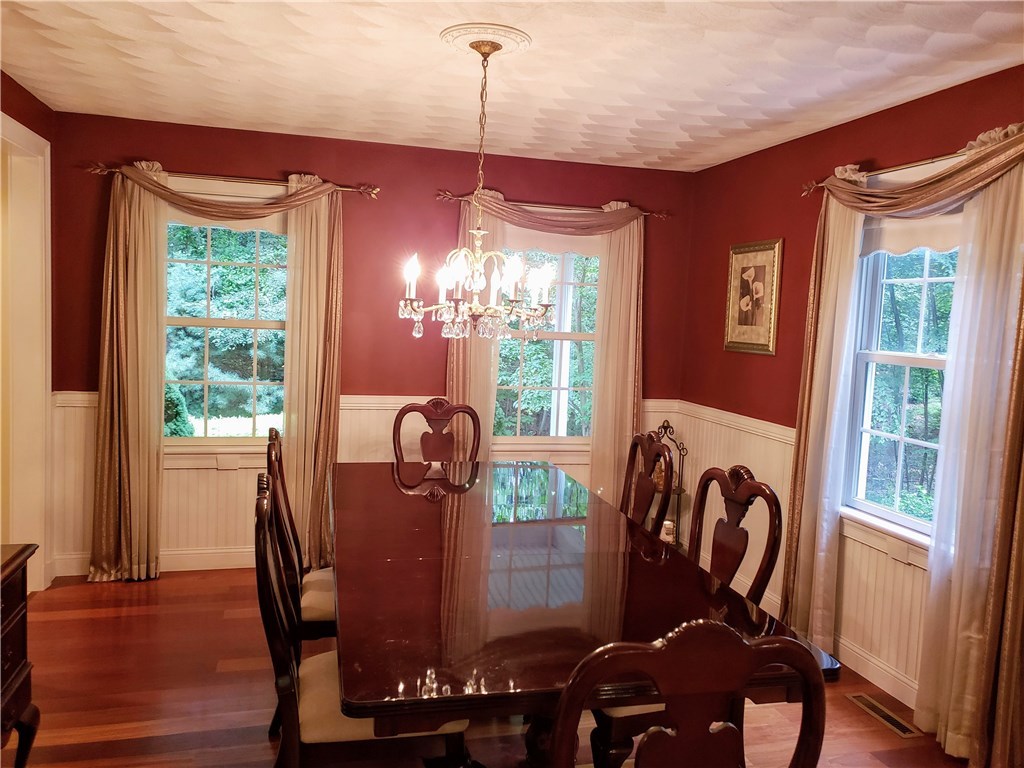 132 Log Road Smithfield, RI 02917 - Photo 14 of 39