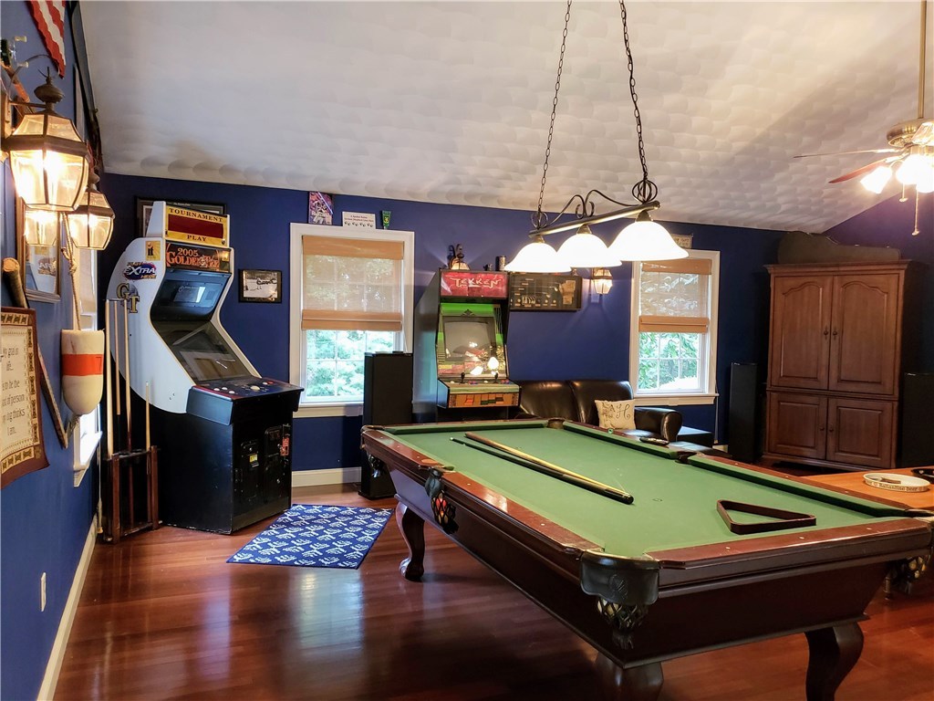 132 Log Road Smithfield, RI 02917 - Photo 19 of 39