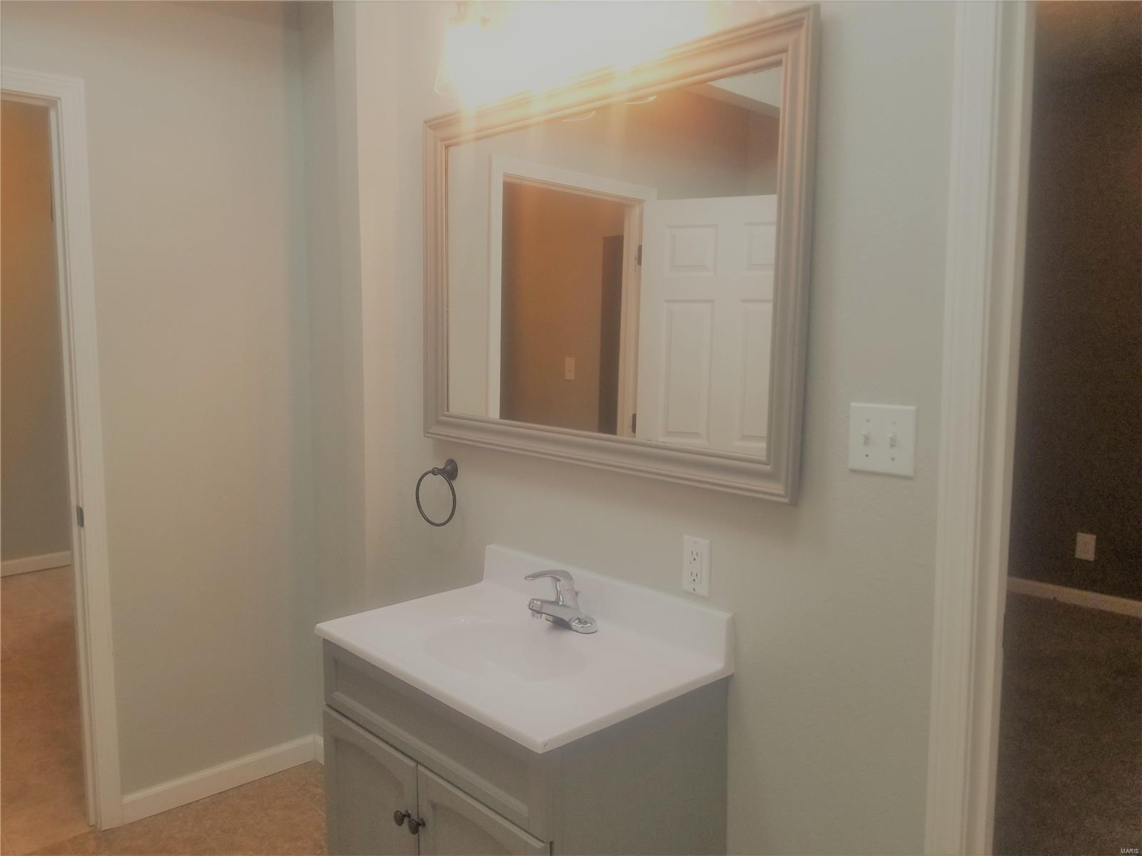 946 Rountree Street Hillsboro, IL 62049 - Photo 16 of 20 Gallery Image 16