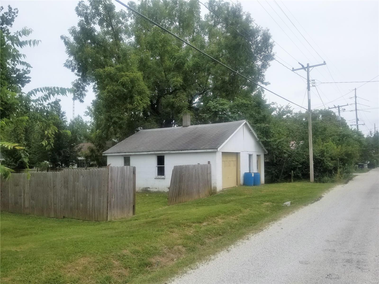 946 Rountree Street Hillsboro, IL 62049 - Photo 20 of 20 Gallery Image 20
