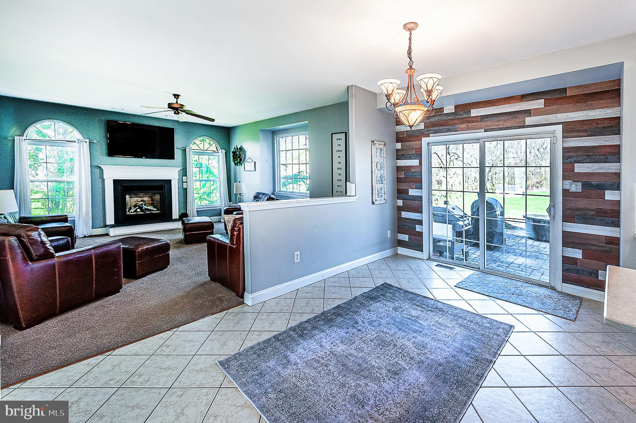 393 Rainey Road Swedesboro, NJ 08085 - Photo 17 of 38 Kitchen/Family Room