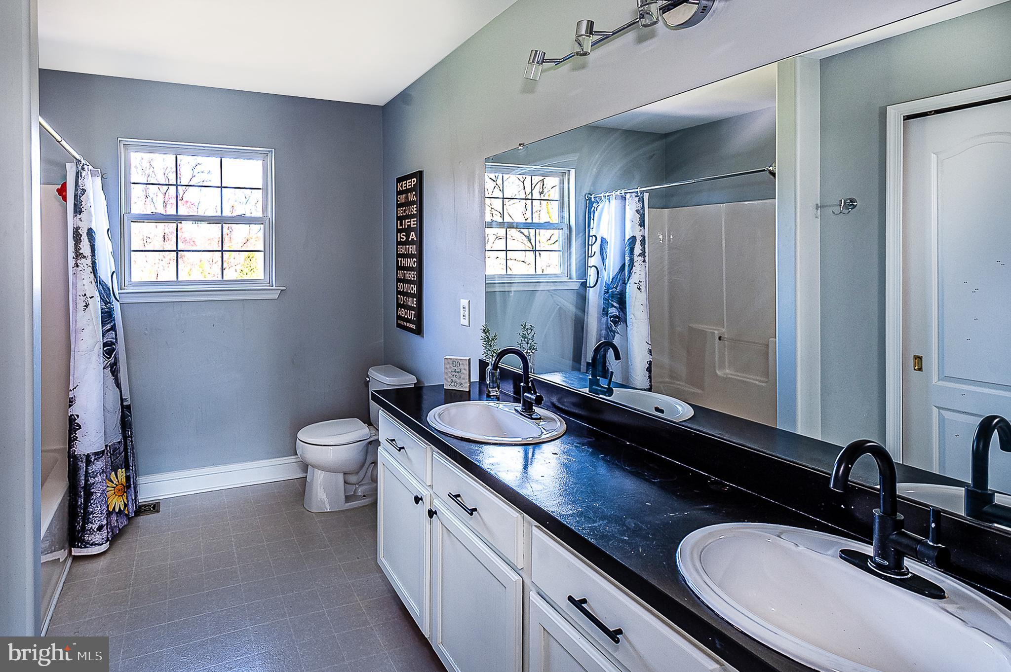 393 Rainey Road Swedesboro, NJ 08085 - Photo 28 of 38 Upstairs Bathroom