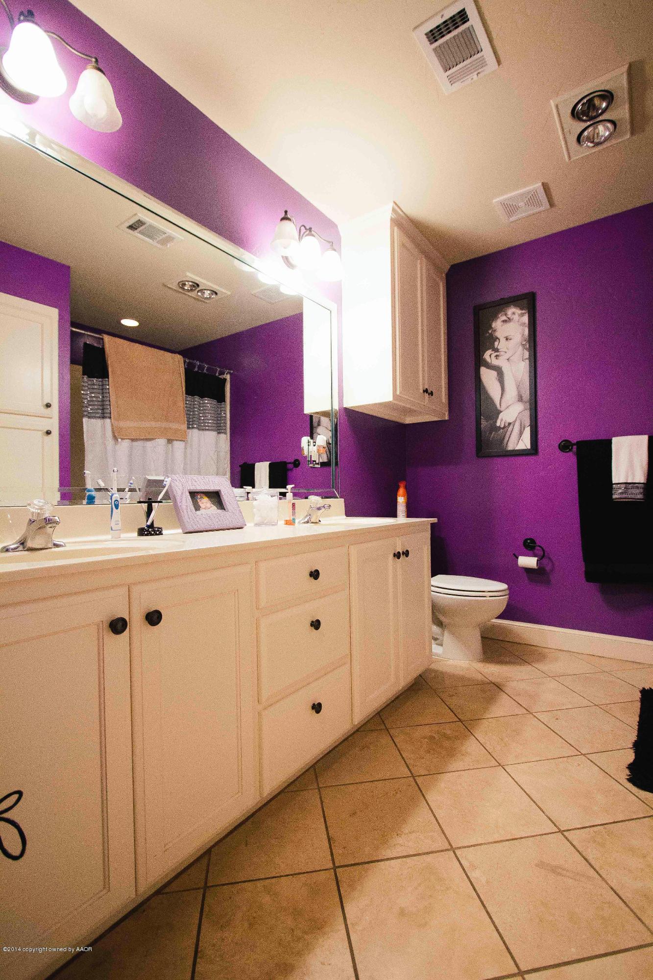 4802 Wesley Road Amarillo, TX 79119 - Photo 15 of 30 Hallway bathroom near bedrooms