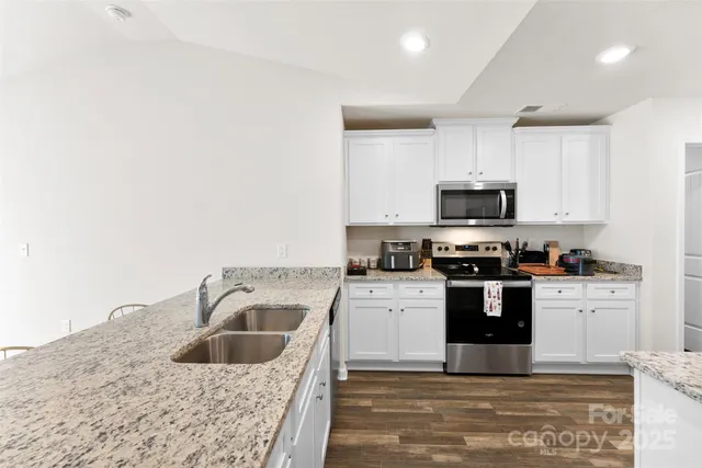 $293,500 | 223 Frank Burns Way, Kings Mountain, NC 28086