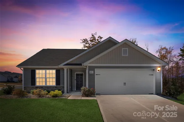 $293,500 | 223 Frank Burns Way, Kings Mountain, NC 28086