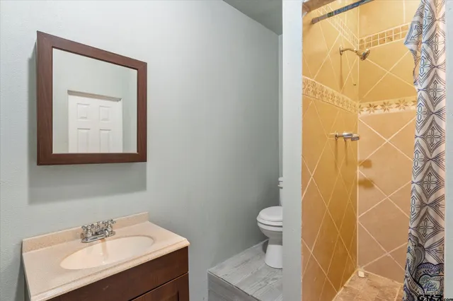 $284,000 | 1191 County Road 3240, Mount Pleasant, TX 75455