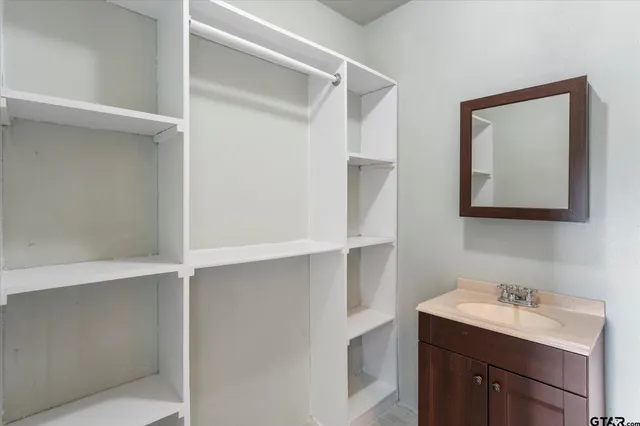 $284,000 | 1191 County Road 3240, Mount Pleasant, TX 75455