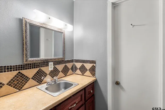 $284,000 | 1191 County Road 3240, Mount Pleasant, TX 75455