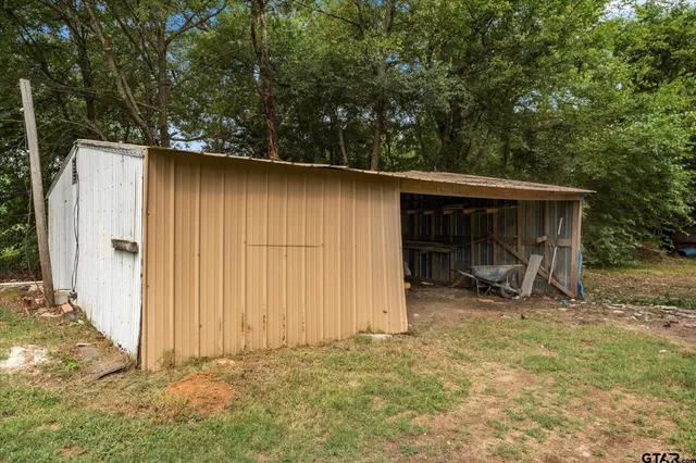 $284,000 | 1191 County Road 3240, Mount Pleasant, TX 75455