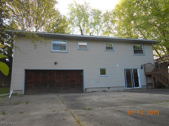 3070 Derling Road Akron, OH 44319 - Photo 2 of 10