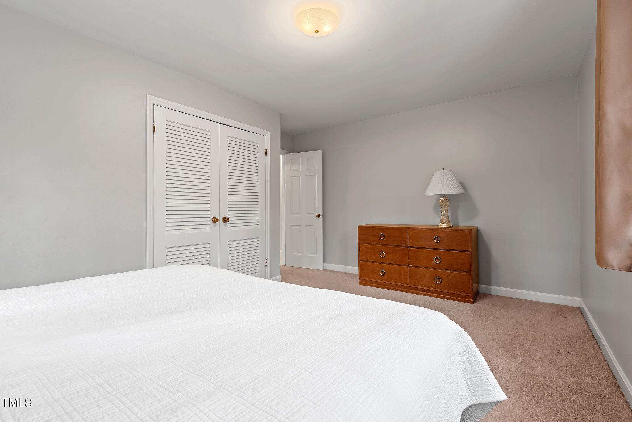 203 Lexington Road Chapel Hill, NC 27516 - Photo 31 of 52 DSC_0310