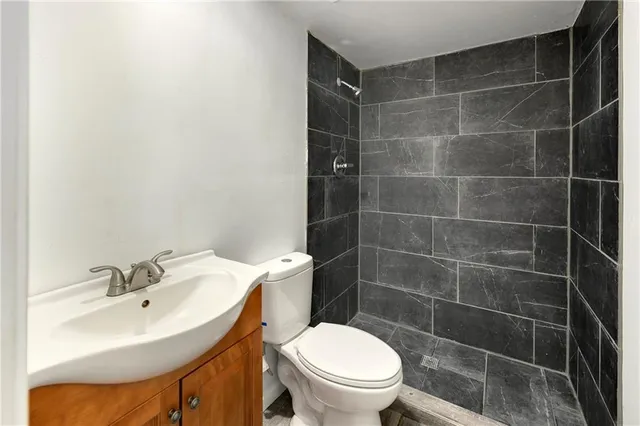 $219,500 | 1904 Karlton Way, Excelsior Springs, MO 64024