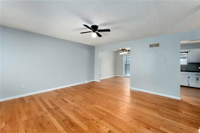 $219,500 | 1904 Karlton Way, Excelsior Springs, MO 64024