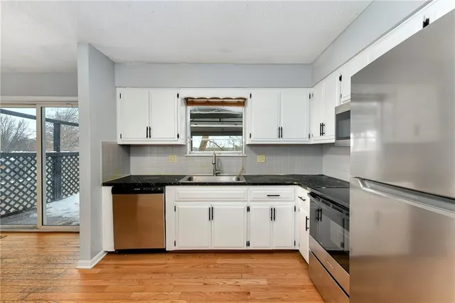 $219,500 | 1904 Karlton Way, Excelsior Springs, MO 64024