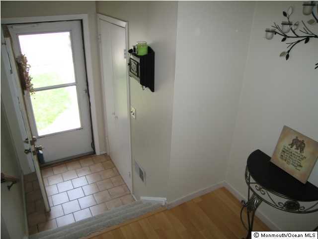 384 Middlewood Road Middletown, NJ 07748 - Photo 2 of 3 Additional Photo