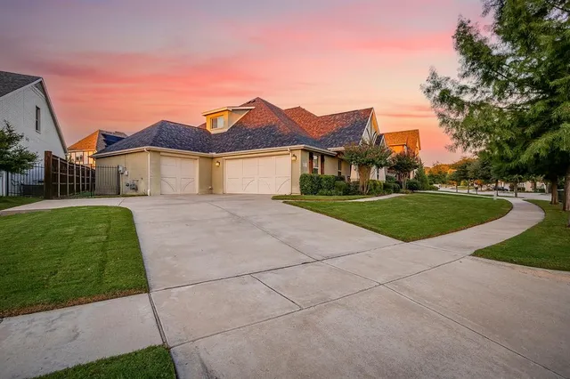 $588,000 | 321 Bluestem Lane, Aledo, TX 76008