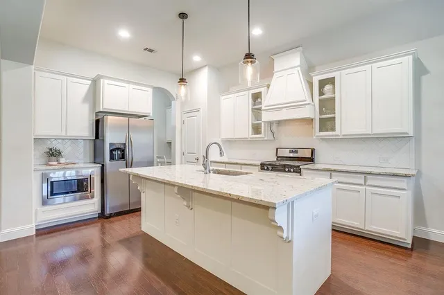 $588,000 | 321 Bluestem Lane, Aledo, TX 76008