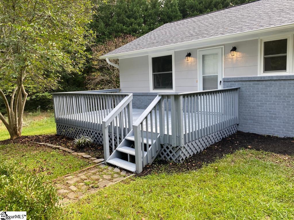 112 Glover Road Spartanburg, SC 29303 - Photo 3 of 25