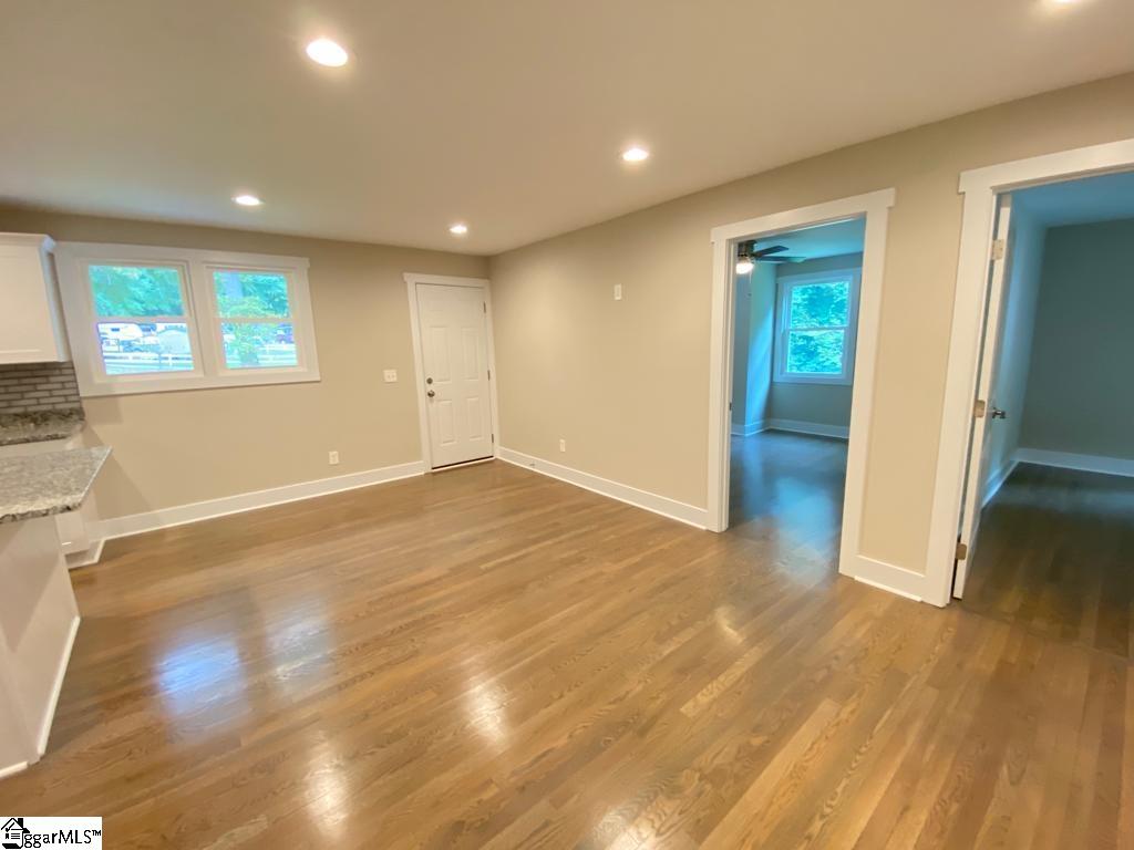 112 Glover Road Spartanburg, SC 29303 - Photo 6 of 25