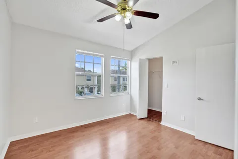 $365,000 | 752 South W 122nd Terrace, Pembroke Pines, FL 33025