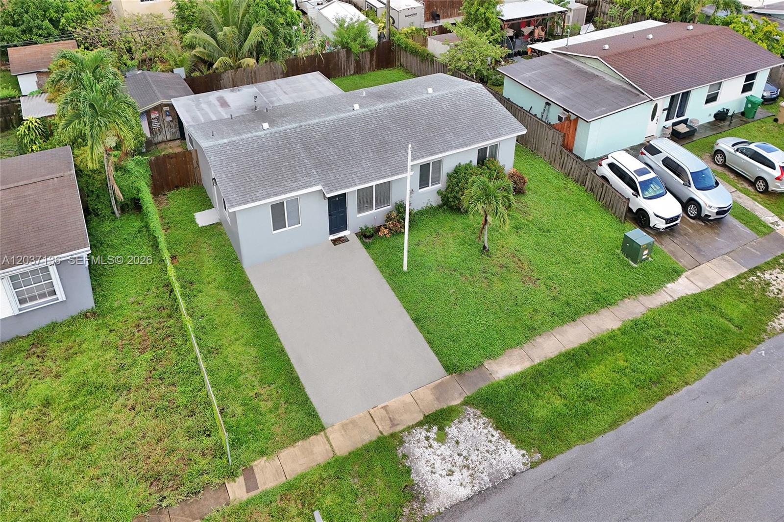 5701 Southwest 37th Street Davie, FL 33314 - Photo 3 of 73