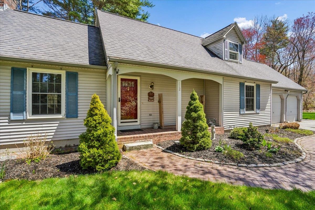 112 Hardy Road Londonderry, NH 03053 - Photo 12 of 59 Gallery Image 12
