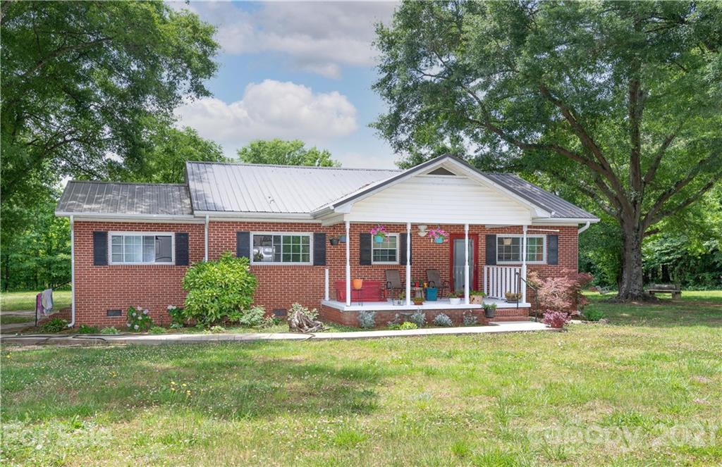 5165 Hickory Grove Road Hickory Grove, SC 29717 - Photo 5 of 17 Gallery Image 5