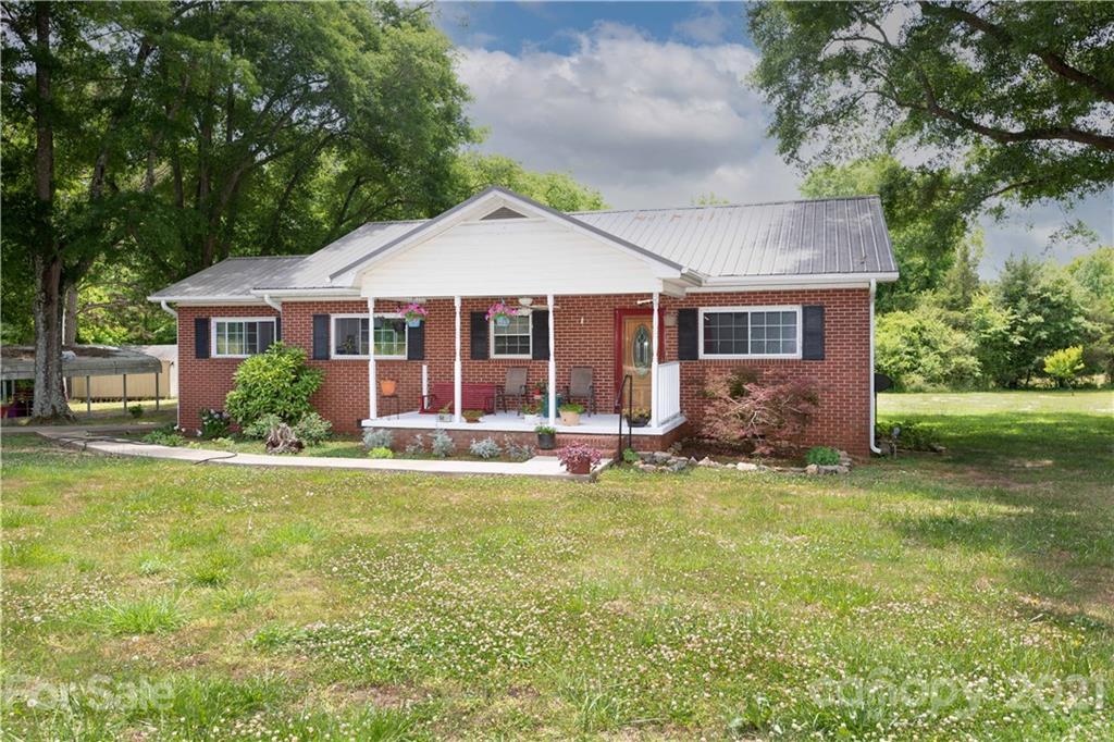 5165 Hickory Grove Road Hickory Grove, SC 29717 - Photo 6 of 17 Gallery Image 6