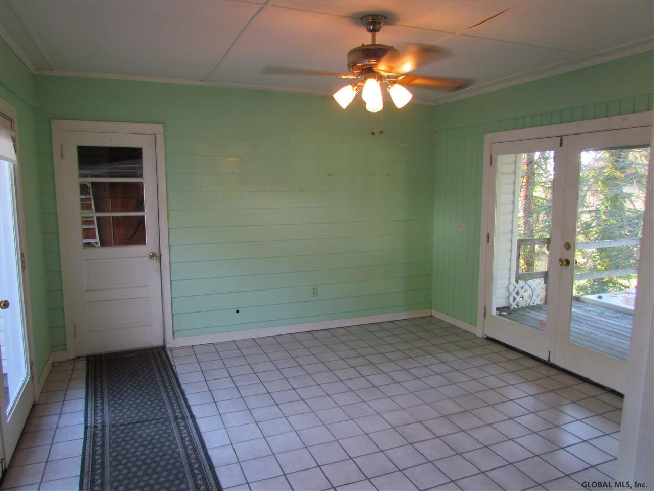 39 Milky Way Road Troy, NY 12182 - Photo 4 of 25 Photo 4