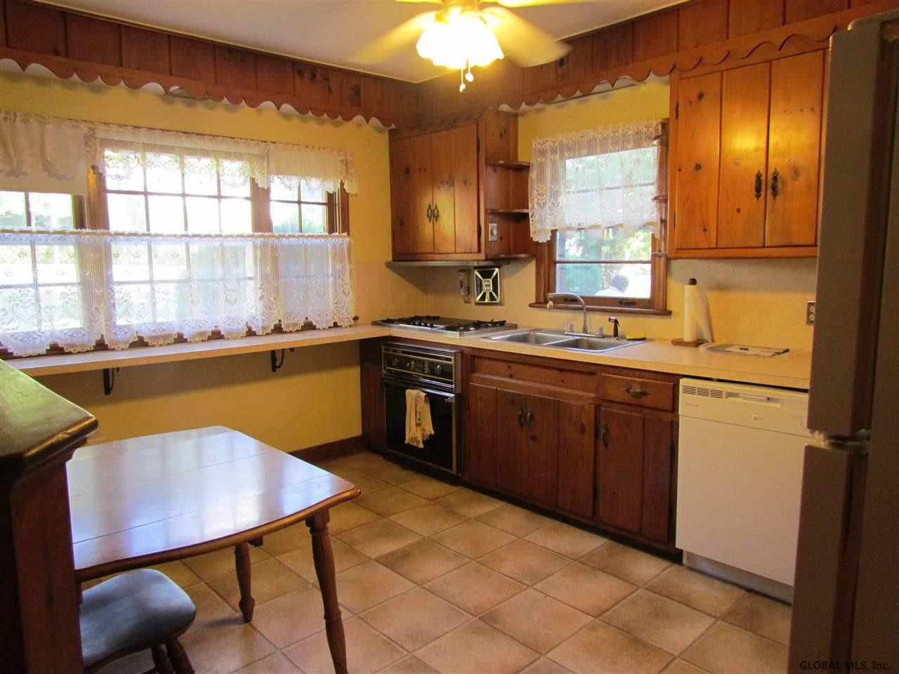 39 Milky Way Road Troy, NY 12182 - Photo 8 of 25 Photo 8