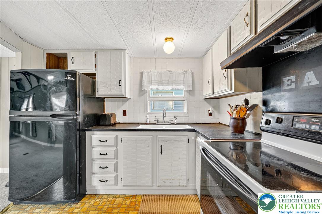 8220 Airport Road, Unit 4 Bath, PA 18014 - Photo 9 of 28