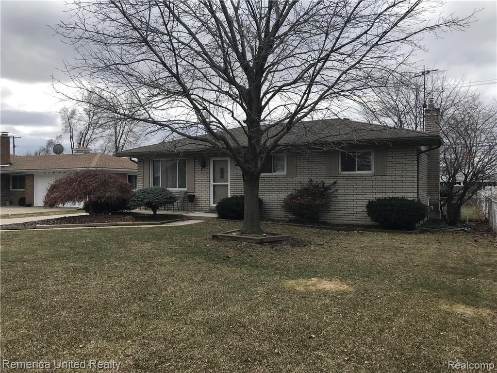 32901 Ruehle Avenue Warren, MI 48093 - Photo 2 of 25 IMG_3601.JPG