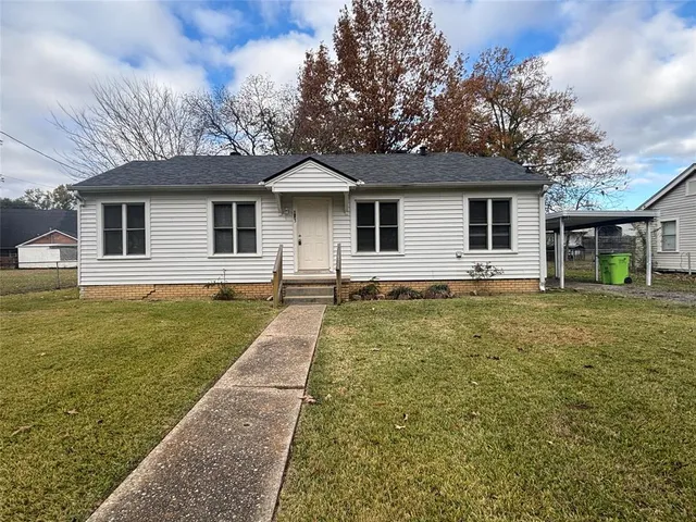 $1,325 | 103 Pine Street, Benton, LA 71006