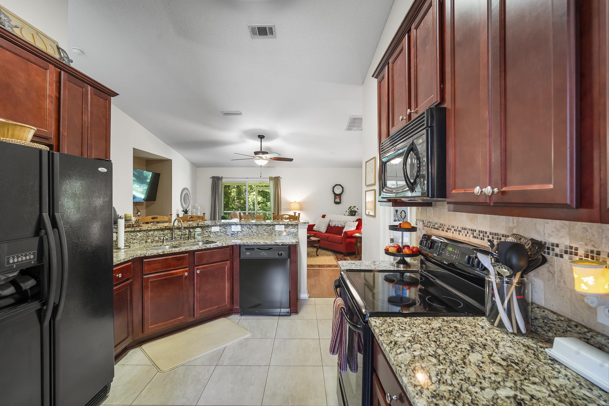 1802 South Bay Street Foley, AL 36535 - Photo 13 of 30 Kitchen