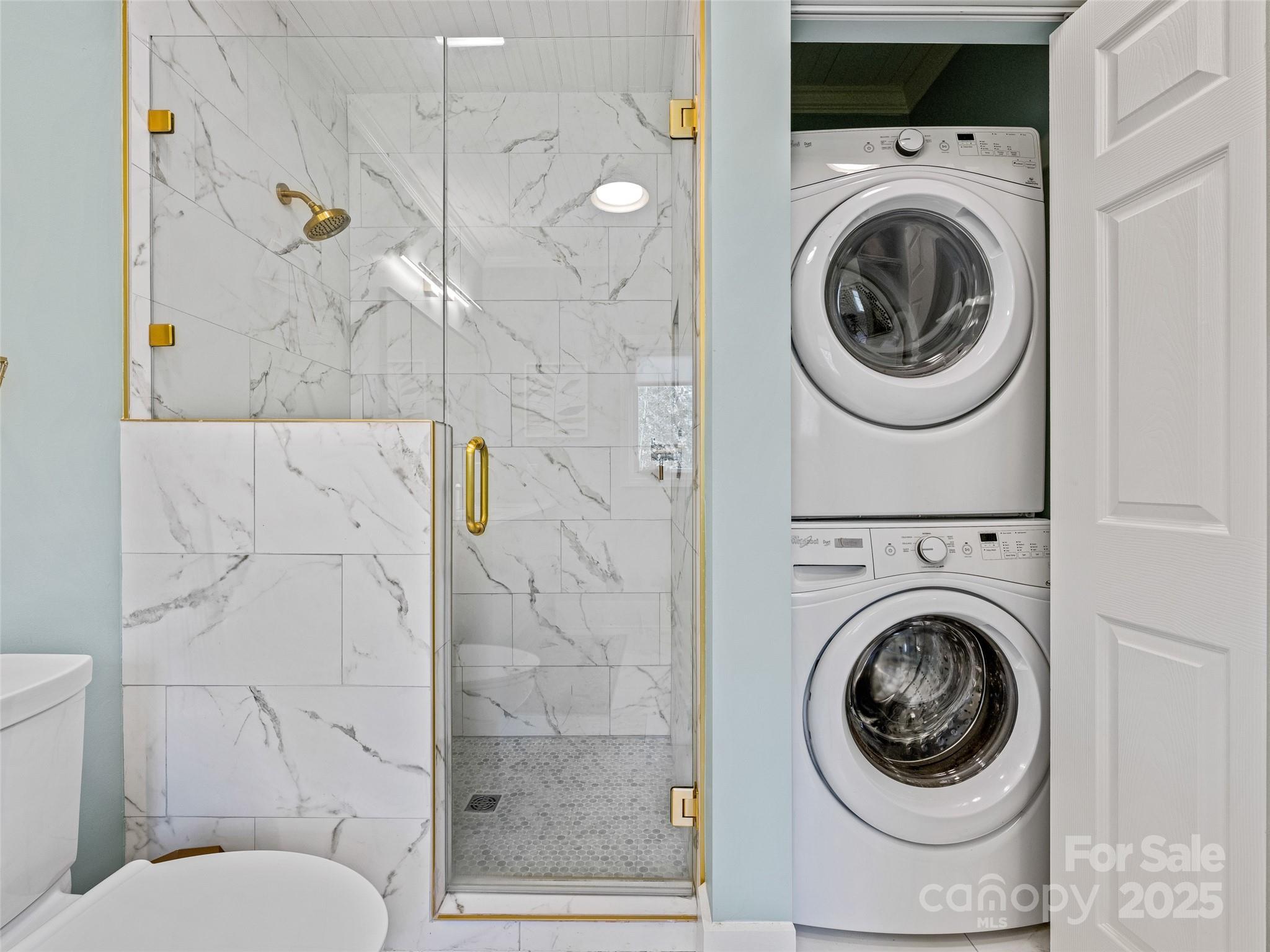 277 Markham Road Tryon, NC 28782 - Photo 10 of 44 a utility room with dryer and washer