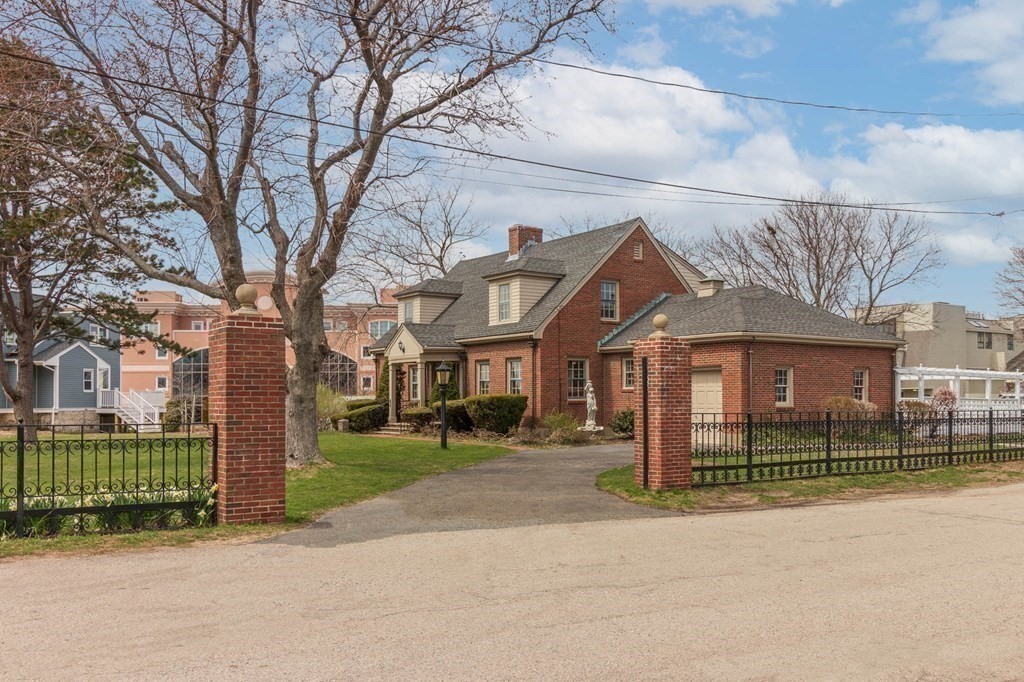 16 State Park Road Hull, MA 02045 - Photo 4 of 33