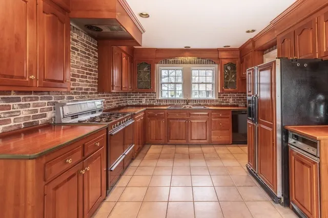 $4,600 | 16 State Park Road, Hull, MA 02045